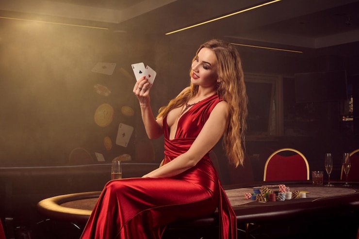 Tangkapan layar aplikasi luxury 138 menampilkan menu utama dengan akses ke taruhan olahraga, kasino langsung, dan slot